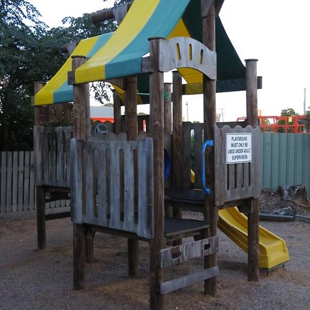 Bundaberg East Cabin And Tourist Park Ngoại thất bức ảnh